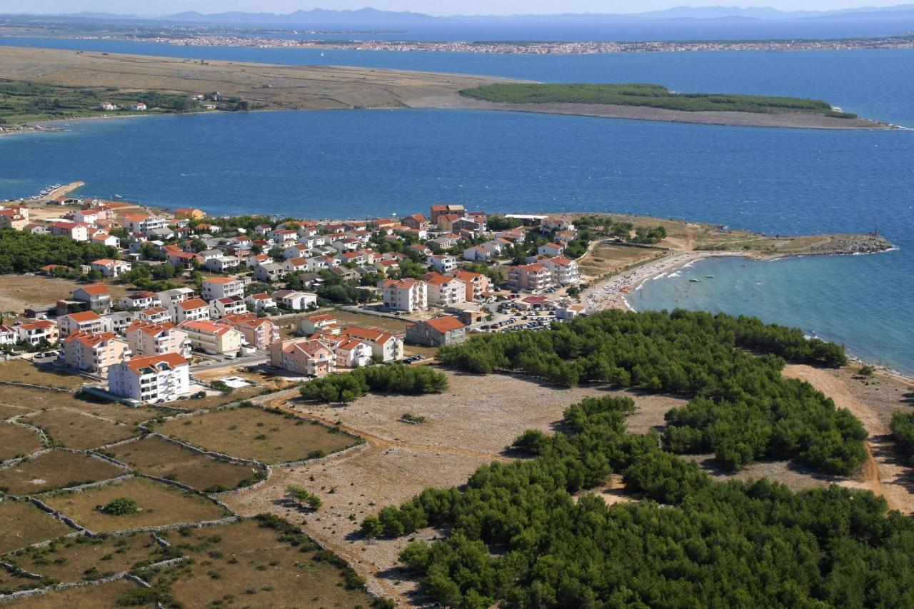 Family Friendly Apartments With A Swimming Pool Povljana, Pag - 244 Exterior photo